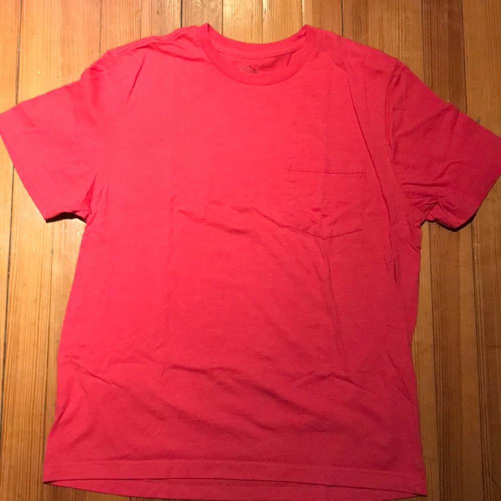 Pink pocket T-shirt